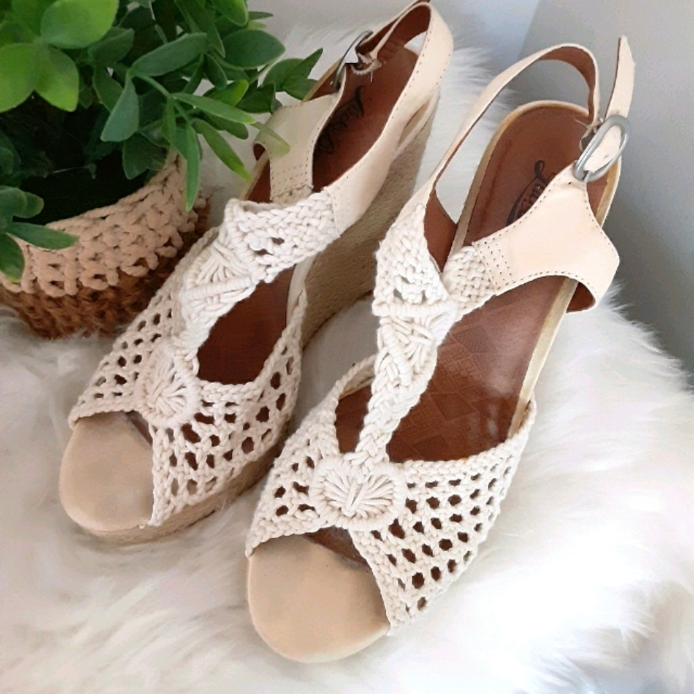 Lucky Brand Macrame Wedges - Picture 1 of 6